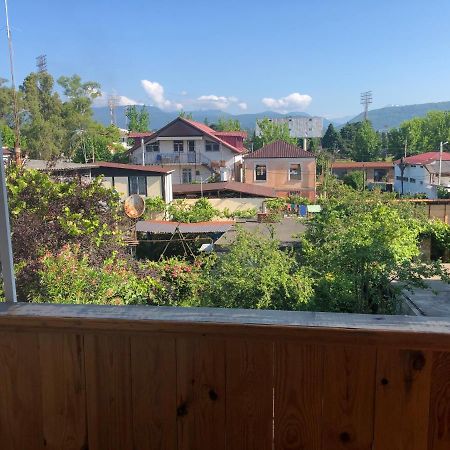 Гостевой Дом Тина Sukhumi Exterior photo