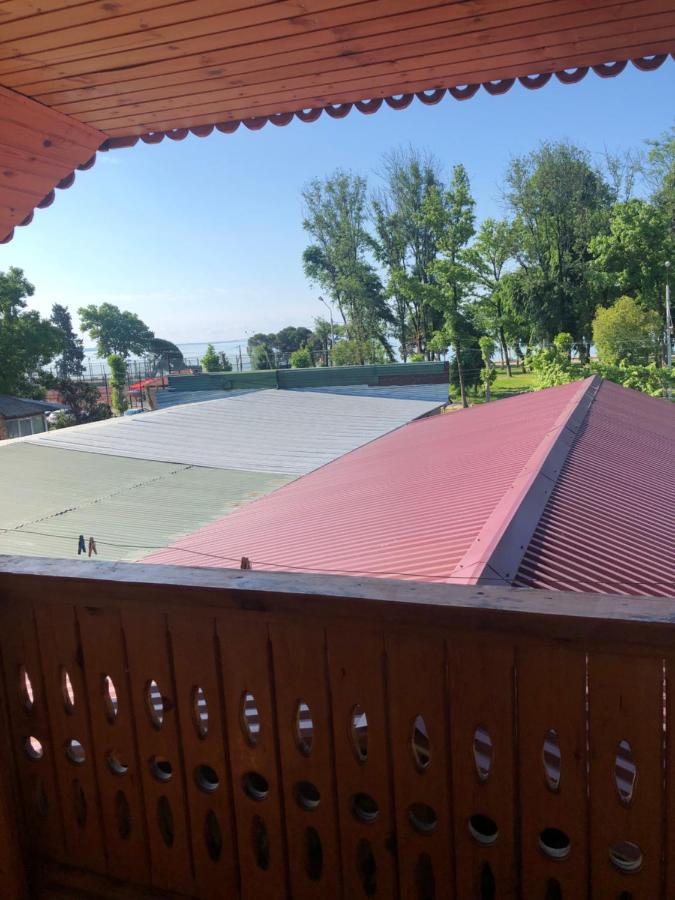 Гостевой Дом Тина Sukhumi Exterior photo