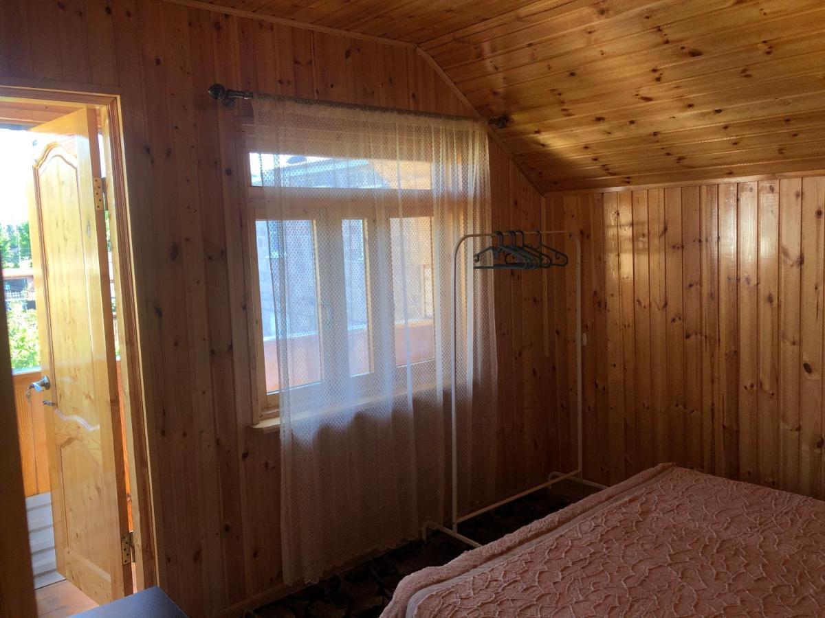 Гостевой Дом Тина Sukhumi Exterior photo