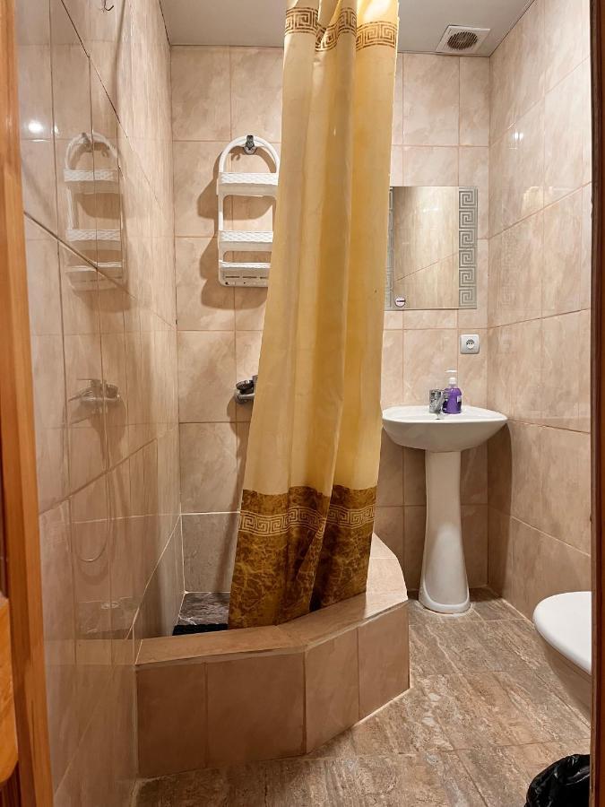 Гостевой Дом Тина Sukhumi Exterior photo